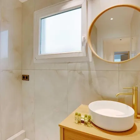 Luxury & Spacious Near Accor Arena & Bastille