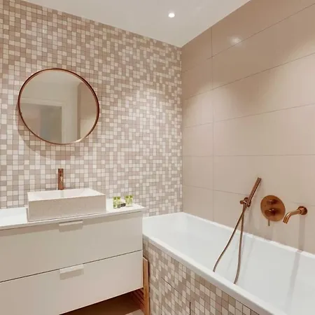 Luxury & Spacious Near Accor Arena & Bastille Appartement Charenton-le-Pont